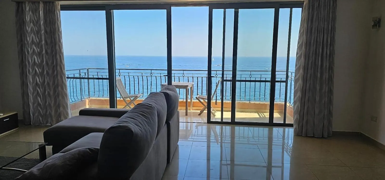 Seaview 3 Bedrooms In Balluta Beach Sliema Apartment