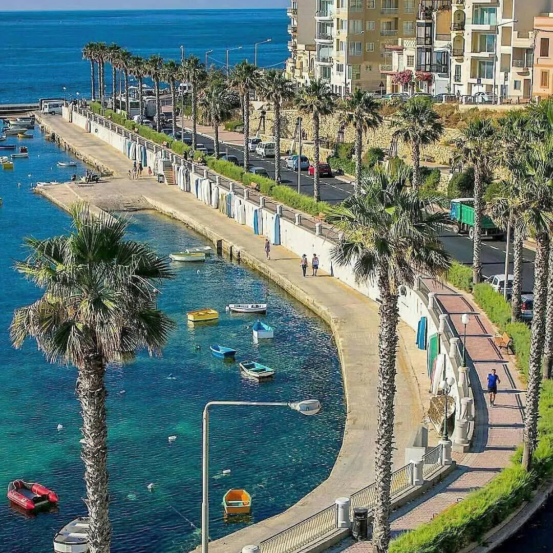 Apartment Seaview 3 Bedrooms In Balluta Beach Sliema