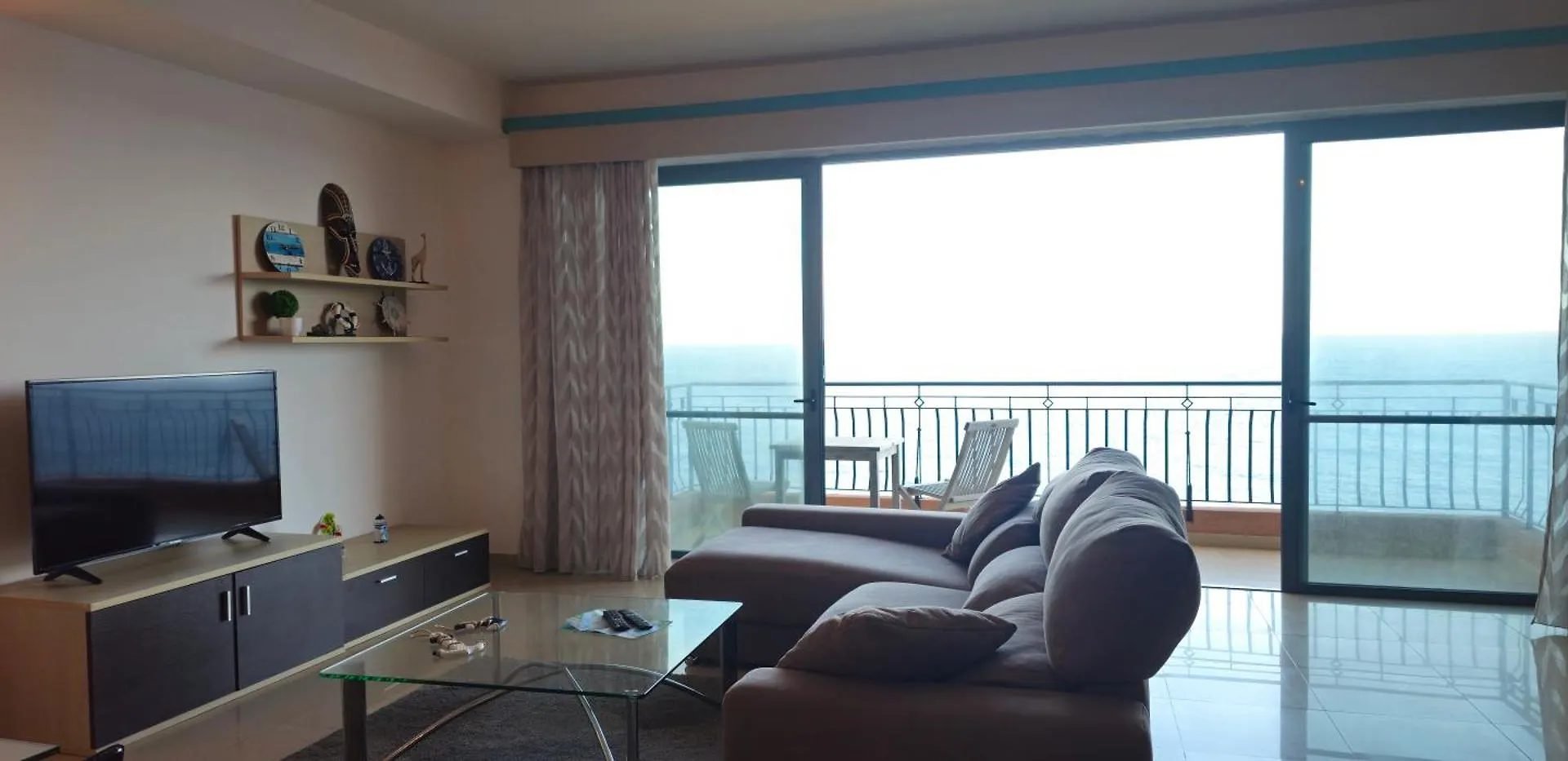 Seaview 3 Bedrooms In Balluta Beach Sliema 0*,  Malta