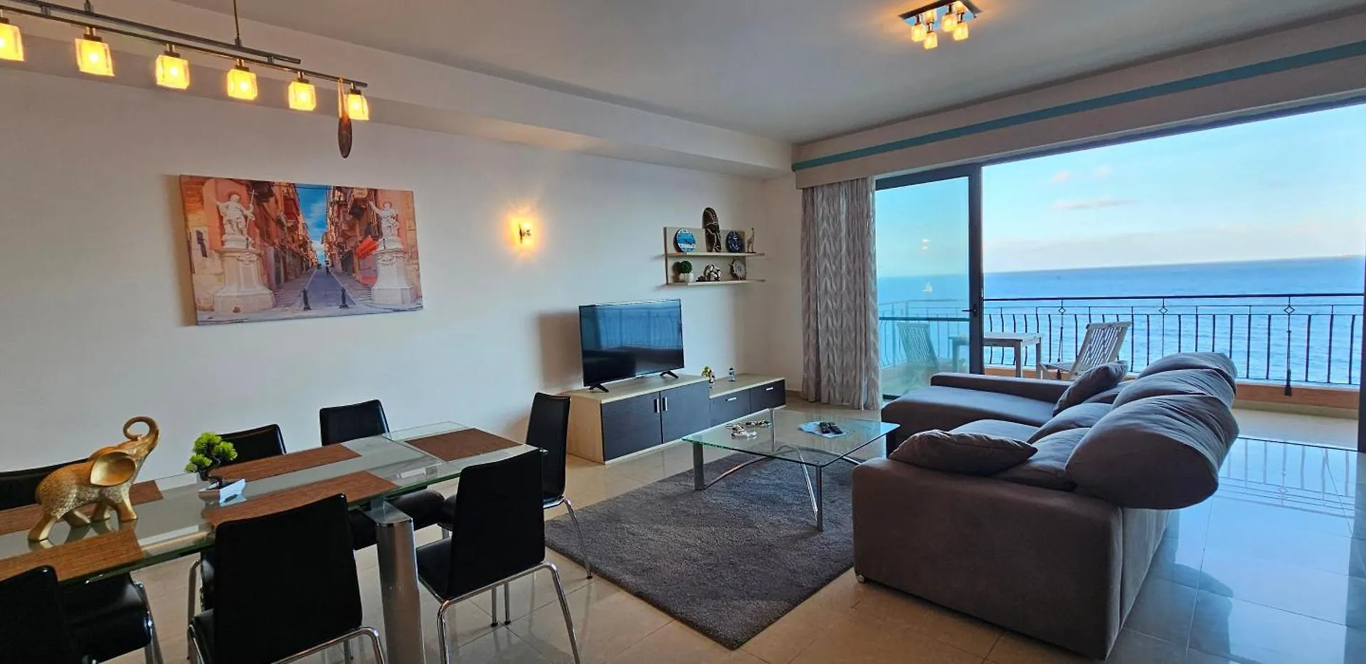 Seaview 3 Bedrooms In Balluta Beach Sliema Malta