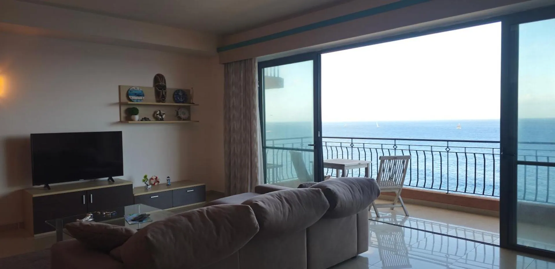Apartment Seaview 3 Bedrooms In Balluta Beach Sliema Malta