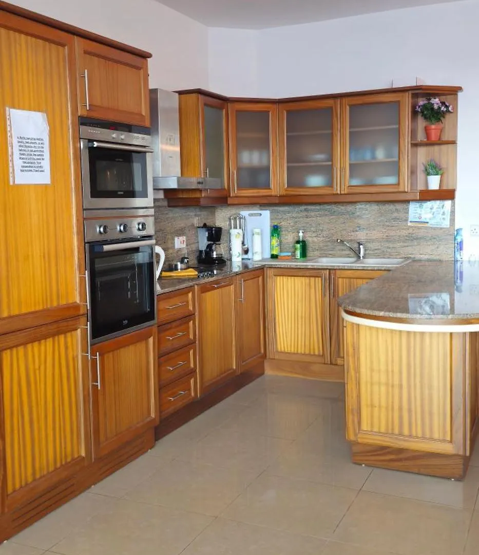Apartment Seaview 3 Bedrooms In Balluta Beach Sliema
