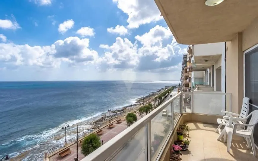 Seaview 3 Bedrooms In Balluta Beach Sliema Malta