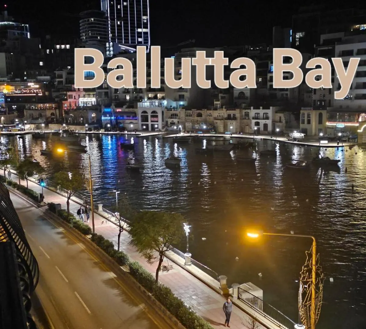 Seaview 3 Bedrooms In Balluta Beach Sliema